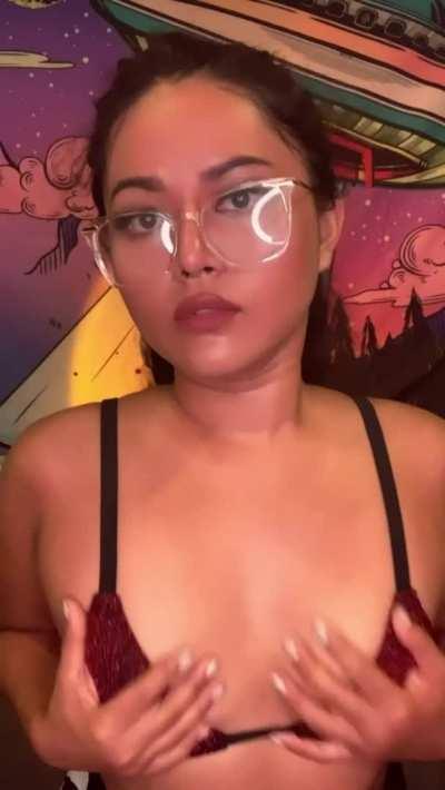 Where is your tongue heading first?