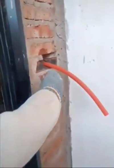 Todos tenemos ese amigo albanil que nos cobra barato.