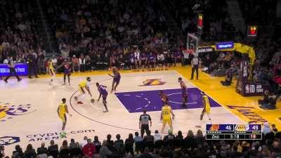 [Highlight] AD gets absolutely owned by Biyombo