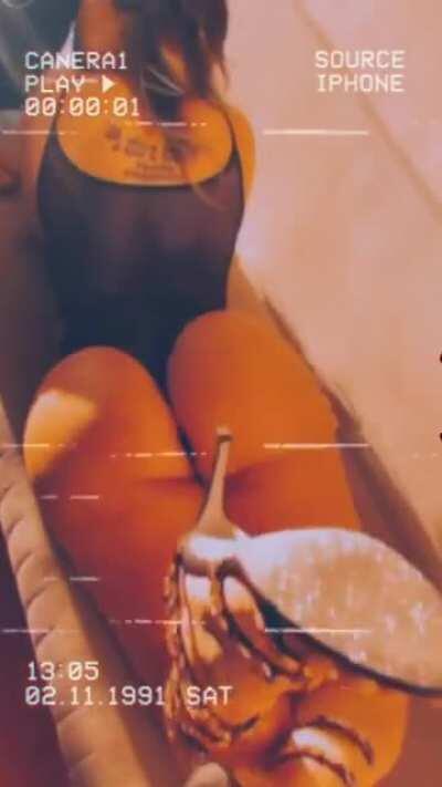 Juju Salimeni no melhor seu ângulo