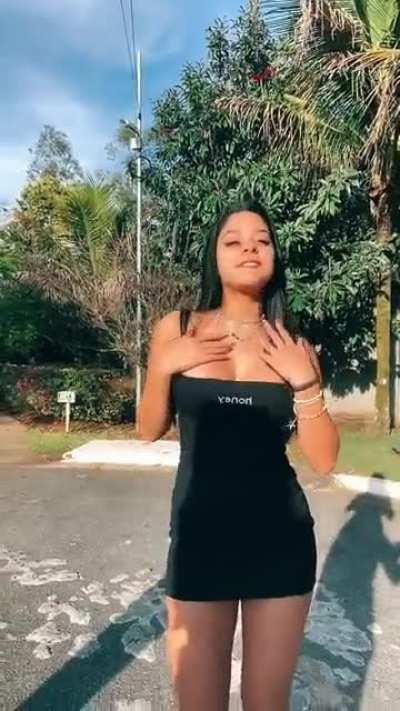 Juliê Mendes (@julie.mendess)