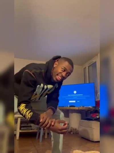 feeble child, do you dare challenge me?!