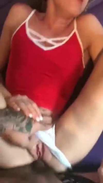 Amateur Shaking Orgasm And Unintentional Gape