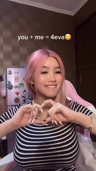 Indonesian bust queen...