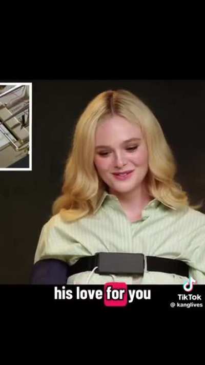 Sisters Elle and Dakota Fanning talking about how hot Jack Black is