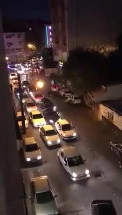 Iran at Night. Locals force the Basij to flee! (Oct. 9th) - (What a time to be alive)
