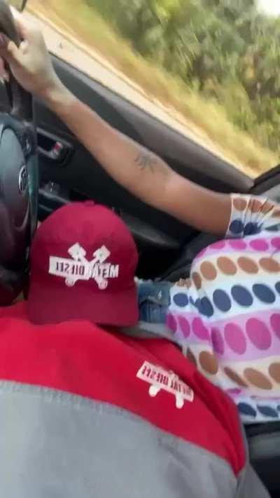 I driving and he sucking! I love it.