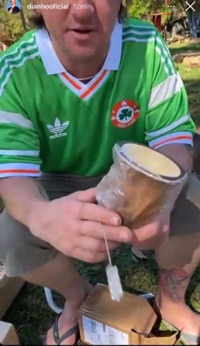 O dianho e fofo dms cara kkkk