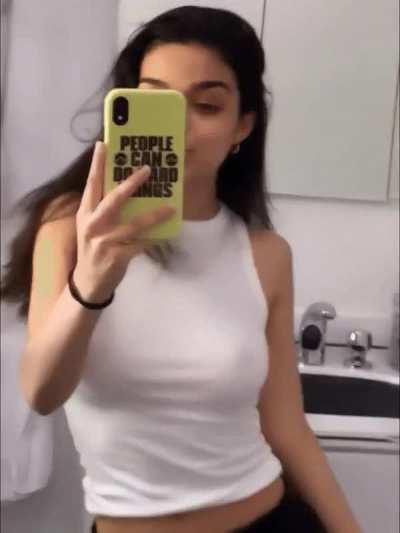 Rachel Zegler drives me crazy 🥵