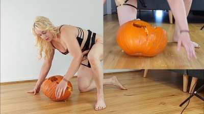 Who wants to be fucked like a pumpkin 
