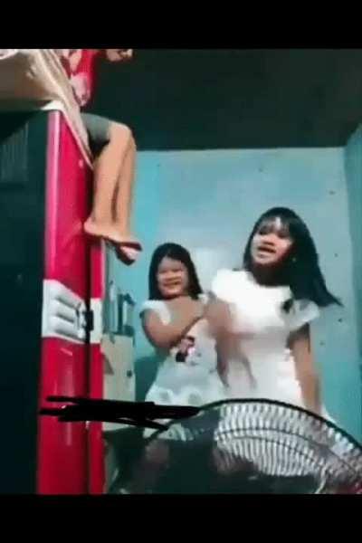 Uh Oh... Mom's gonna be mad