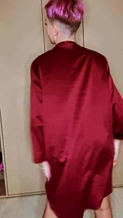 Be honest would you masturbate to my nudes if I ever sent you some😄