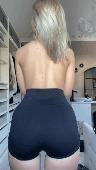 This is my attempt for flirty friday, does that work for you?