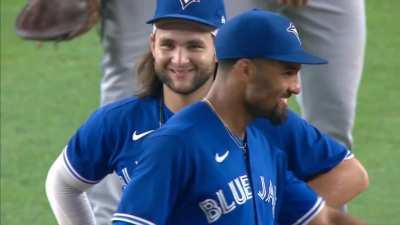 [Highlight] [Highlight] New Blue Jay Jarrod Dyson vaccuums up a dying liner off Brett Gardner's bat for a nice defensive play to secure the Jays 7th win in a row, Toronto's longest win streak since 2016