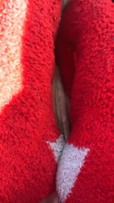 happy holidays from my feet to you