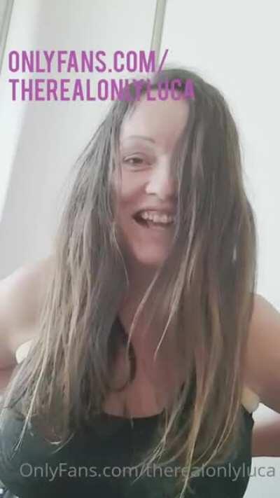 (Sept 3, 2020) Hi babe. This is a quick video of me doing bra haul and hand bra ;)