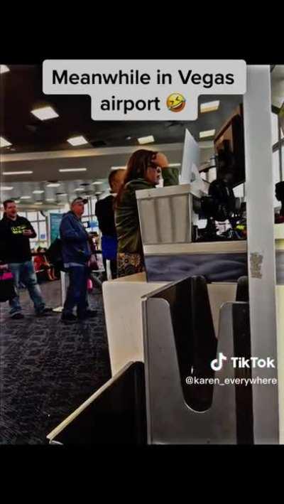 Airport freakout in Vegas