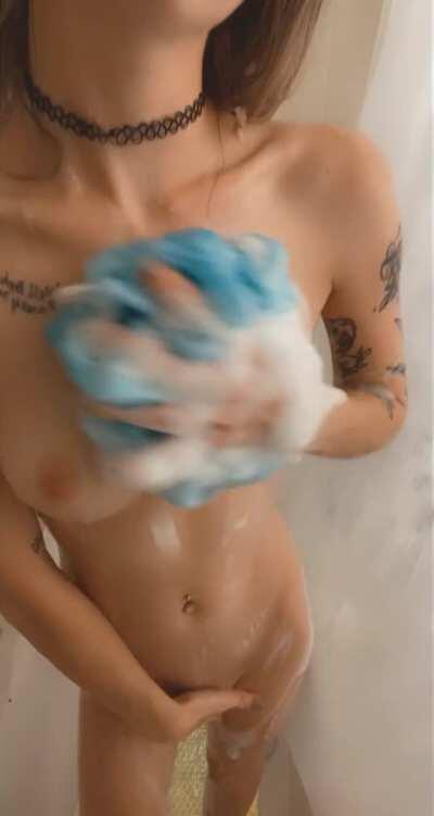 Down for shower sex? 😏