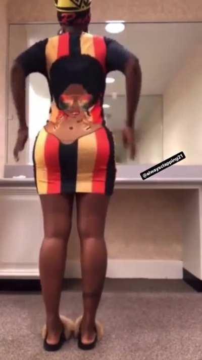 She can even do that shit manual