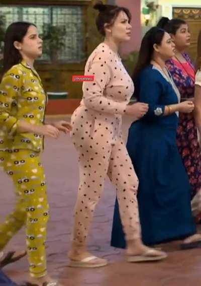 ufff babita ji ka bhara howa jism kis tarha use karo ge? Madhavi bhabhi ki nighty mai chuttar dekho buss💦 Conment how you'll use them