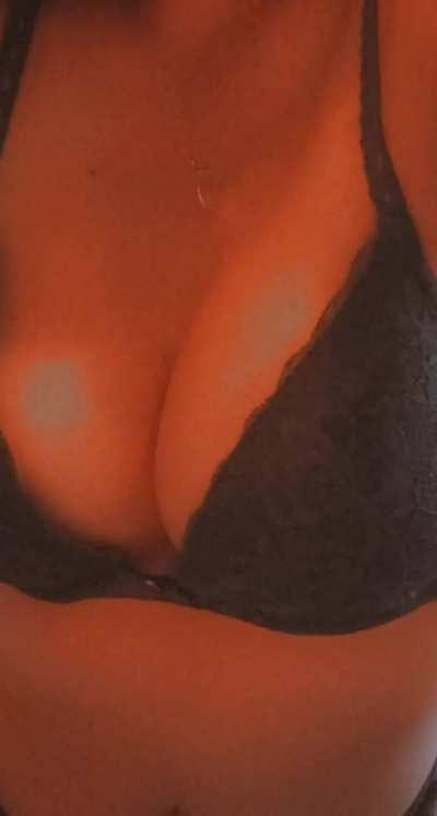 I’m cold. Wanna come over and warm me up?