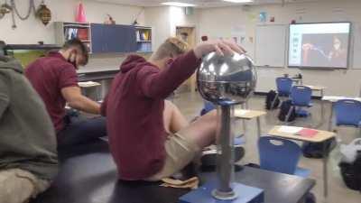 *synchronized AAAAAAAAAAAAAs*