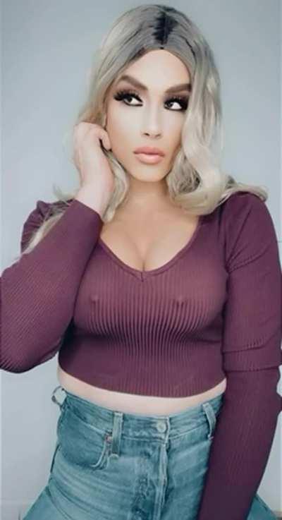 Any straight guys here like sissy bimbos??