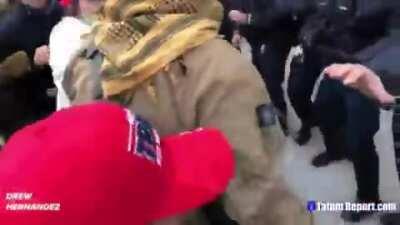 Trump supporters trying to enter the us Capitol