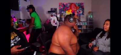 Does anyone know the name of this song?