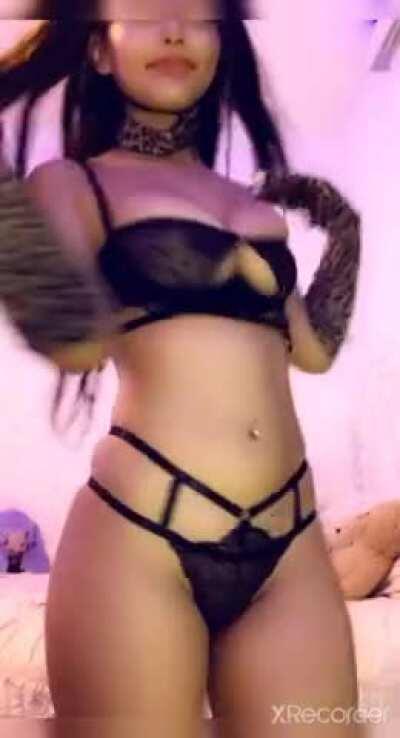 Check Comment For Her 2GB Folder (BG sextapes included💦)👇👇