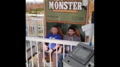 Dude Had Everybody Shook With This Theme Park Ride Prank!