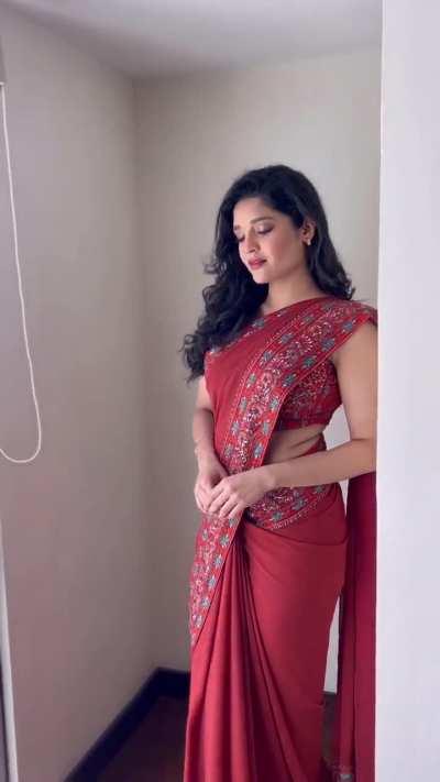Ritika Singh Sexy Photoshoot in Saree 