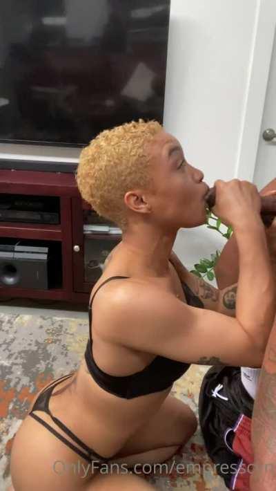 Golden face giving head 🗣️ her Recent Feb 2022 updated collection in comments 😈🔥