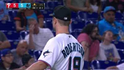 [Highlight] [Highlight] Brandon Marsh crushes a pinch hit, 2 run go ahead homer off David Robertson to give the Phillies a 7-5 lead in the 10th