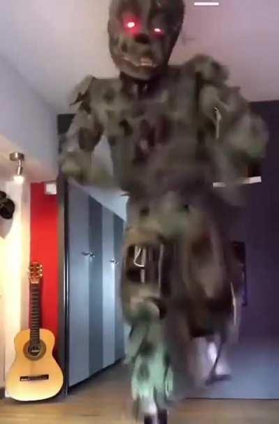 Pov:you enter in the cinema and you hear the intro song of the fnaf movie 