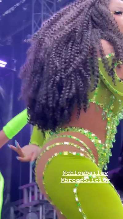Chloé bailey 🥵