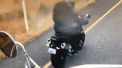 WCGW overtaking in a motorcycle