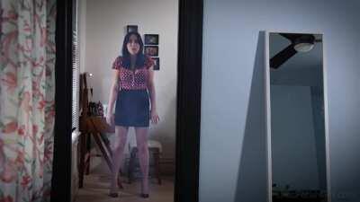 Female Possession (Step-mom possessed: by DixieLandFetish.)