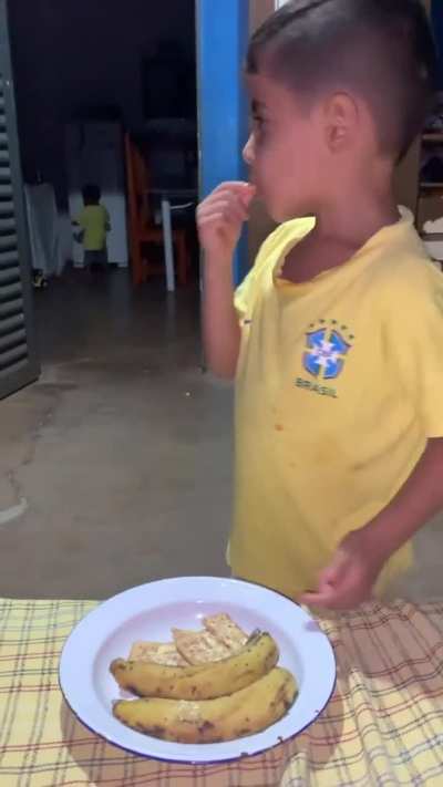 It's rock, paper, scissors, but the instructions are unclear.