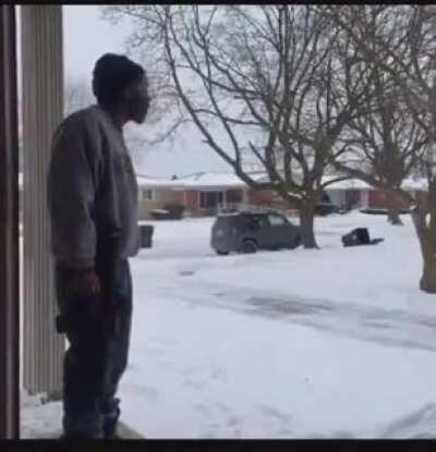 package thief caught by homeowner