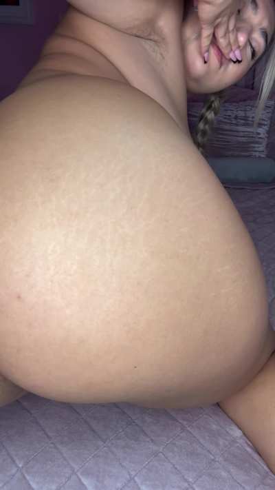 Sniff my dirty ass papi