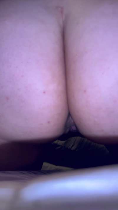 Married pawg begs bbc to fill her 