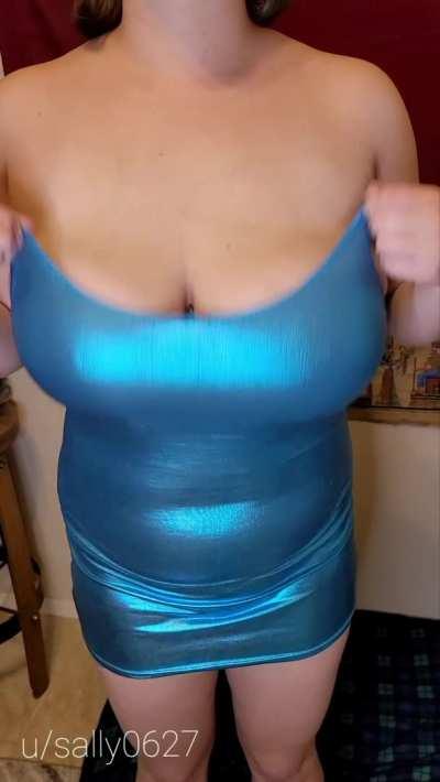 Bouncing my big ones out of a tight blue dress