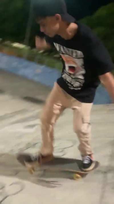 lá vai o cara doido