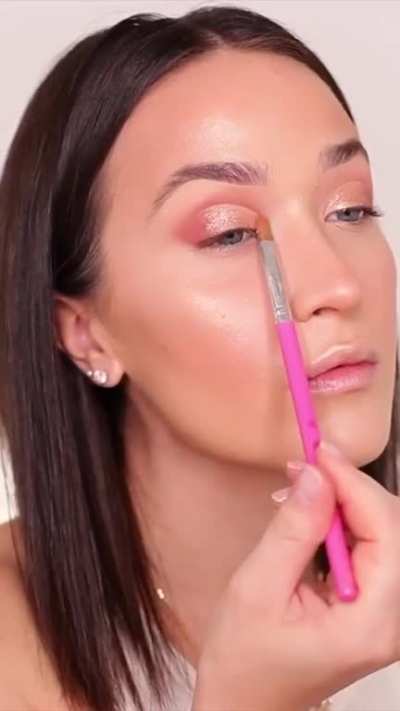 Huda Beauty - Naughty Nude