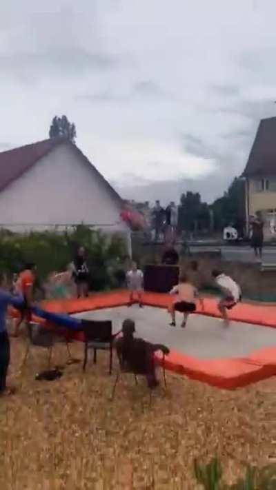 Hell to the naw 😳