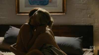 Anita Hegh (breasts) and Marta Dusseldorp in 