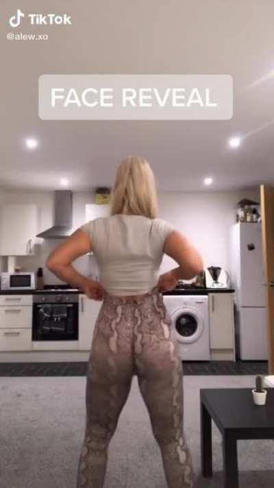 Soft & Jiggly No.515 😍🍑