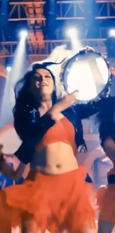 Hansika Motwani shaking it 🥵🔥