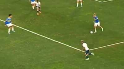 El tremendo penal de Zeballos en el partido Nacional - Boca y que nadie se dio cuenta